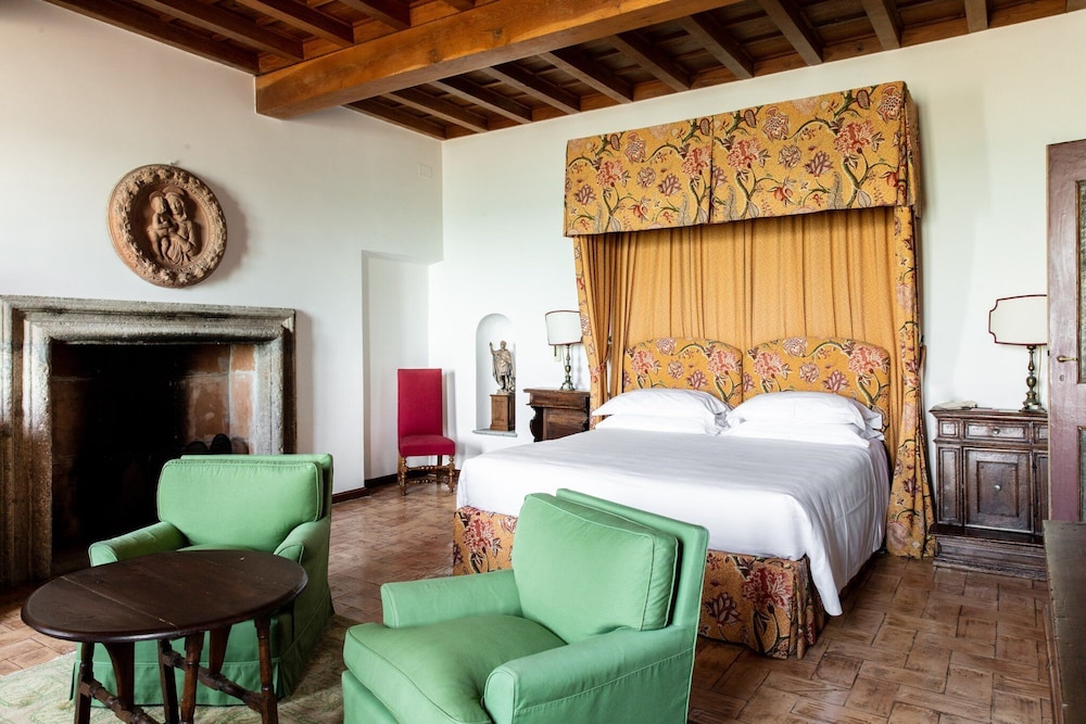 The Olive Suite