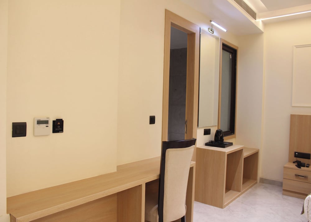 Executive Room, Bathtub photo 3