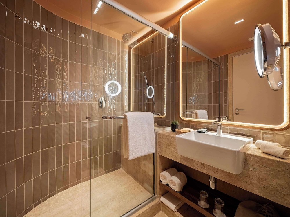 Premium Apartment, City View (Executive) - Photo 8