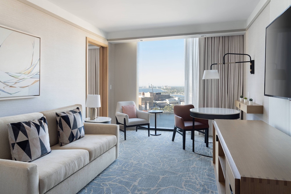 Suite, 1 Bedroom, Corner