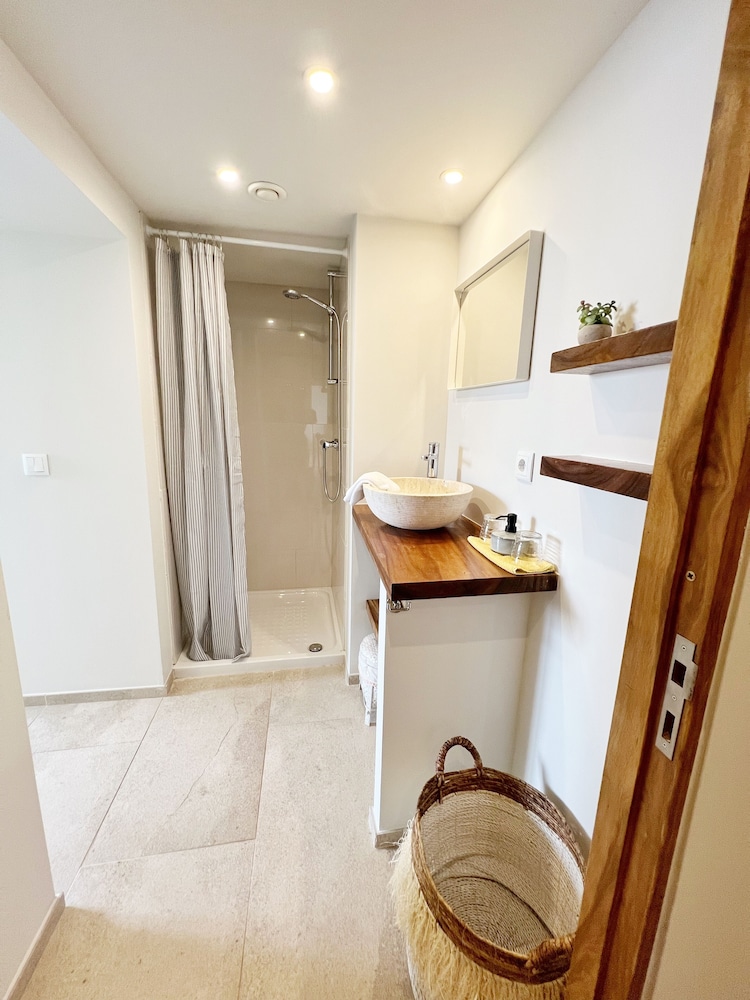 Family Townhome (5) photo 2