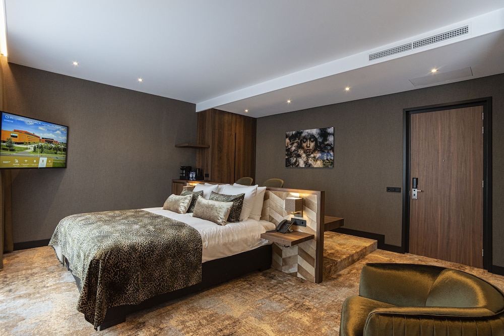 Sky Suite - Photo 2