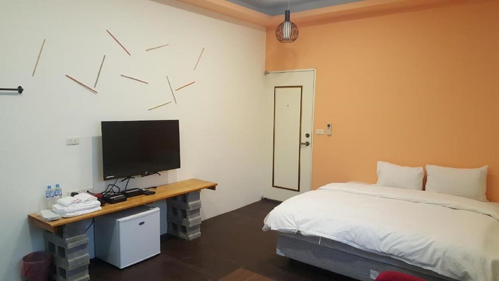 Economy Room, 1 Bedroom, No Windows, Beachfront photo 1