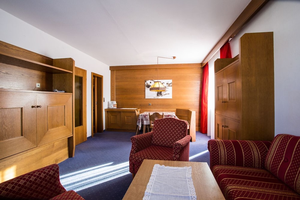 Comfort Apartment, 1 Bedroom, Balcony, Mountain View (exclusive EUR 60 cleaning fee) photo 2