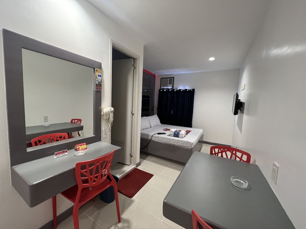Executive Room, 1 Queen Bed photo 3