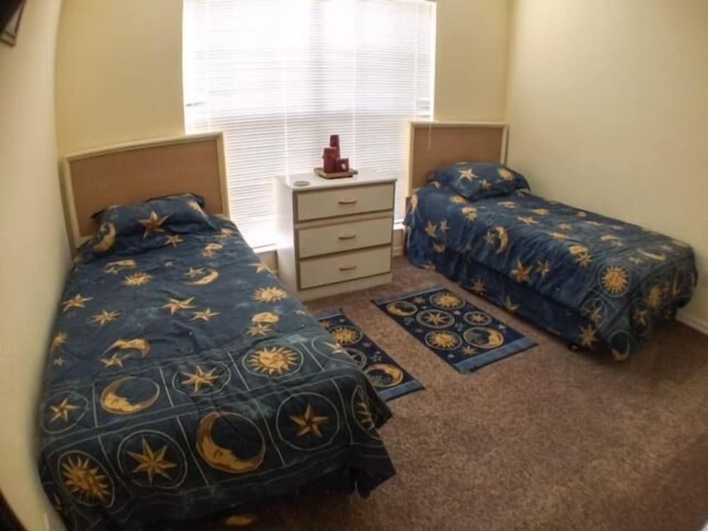 Apartment photo 3
