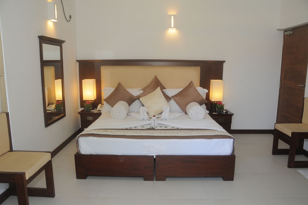 Deluxe Double Room, Refrigerator, Beach View