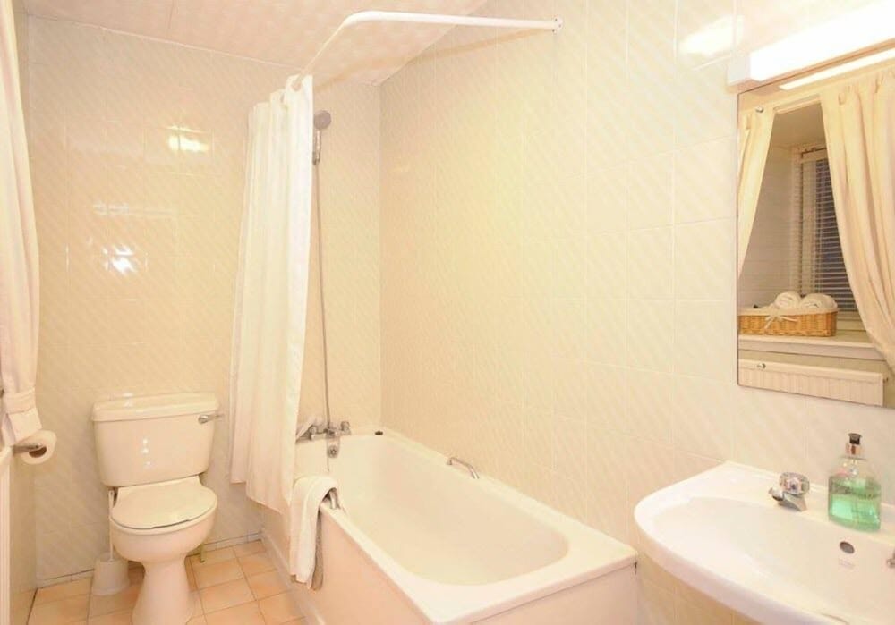 Standard Twin Room photo 2