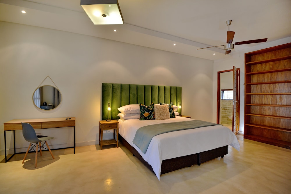 Classic Twin Room