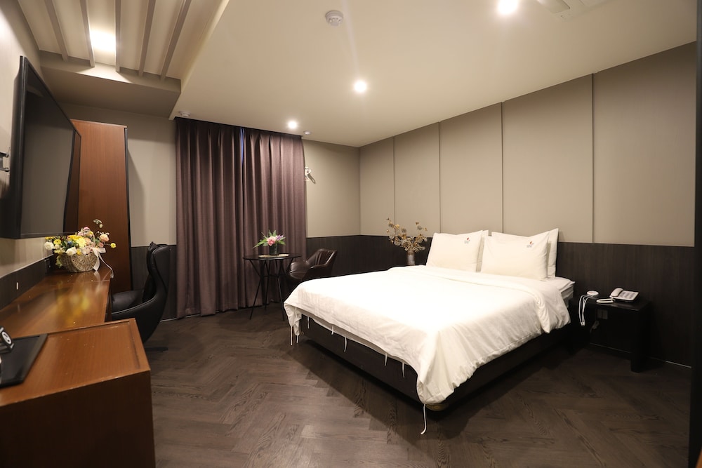 Deluxe Double Room - Photo 2