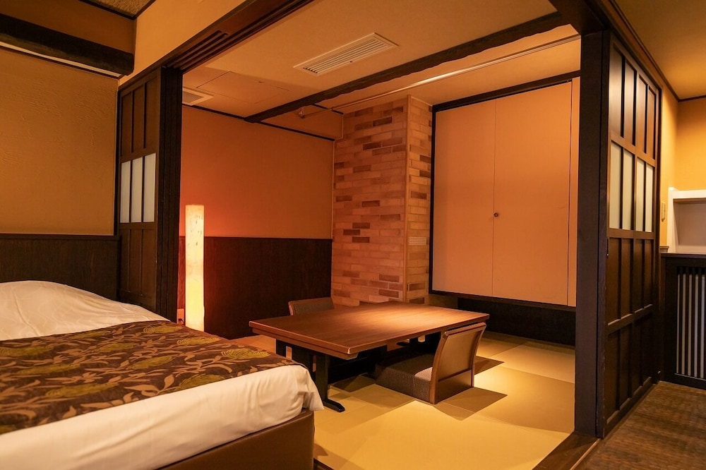 Japanese Western Room with Open Air Bath, Non Smoking, Lake View (East Build.) - Photo 4