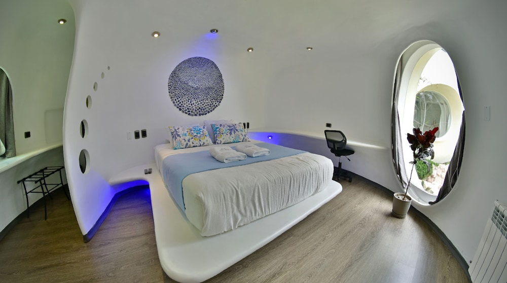 Standard Room - Photo 1