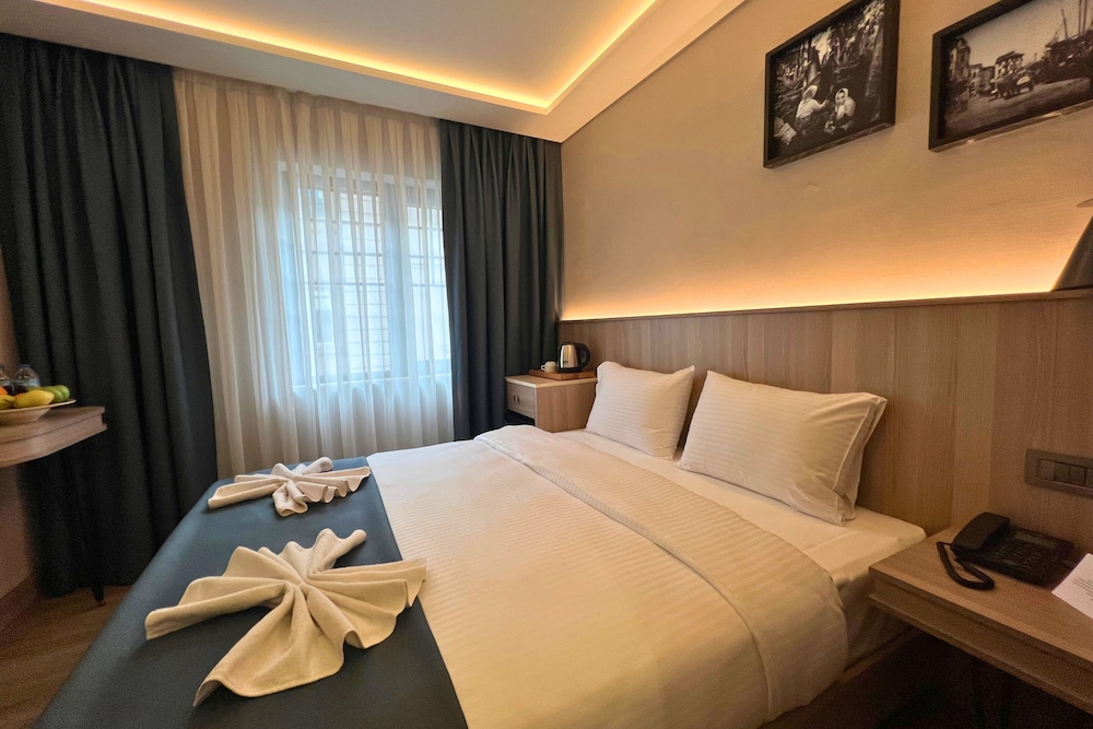 Standard Double Room, 1 King Bed photo 1
