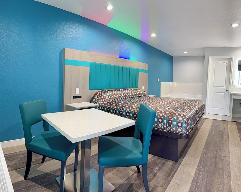 Romantic Room, 1 King Bed, Jetted Tub