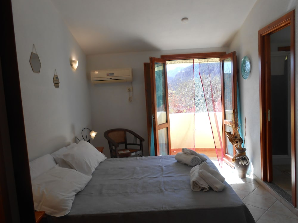 Economy Double Room, 1 Double Bed, Garden View photo 1