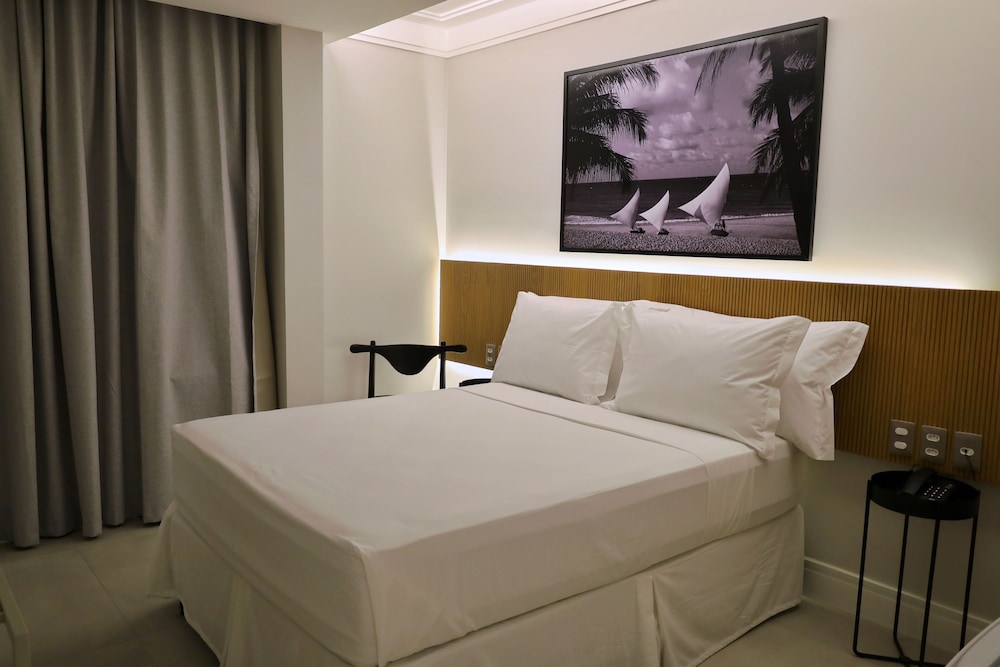 Standard Double or Twin Room, Partial Sea View - Photo 2