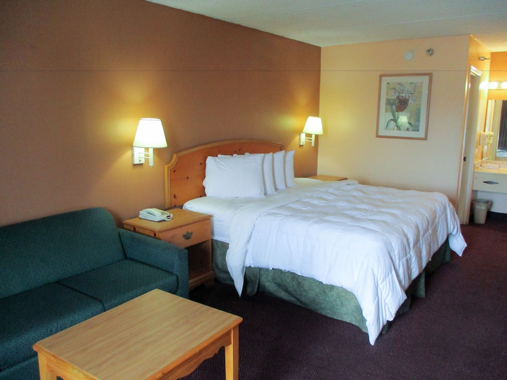 Standard Room, 1 King Bed, Smoking photo 2