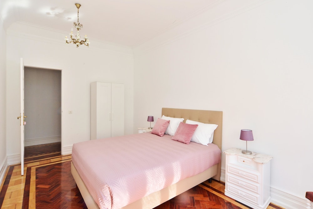 Traditional Double Room, Shared Bathroom photo 2