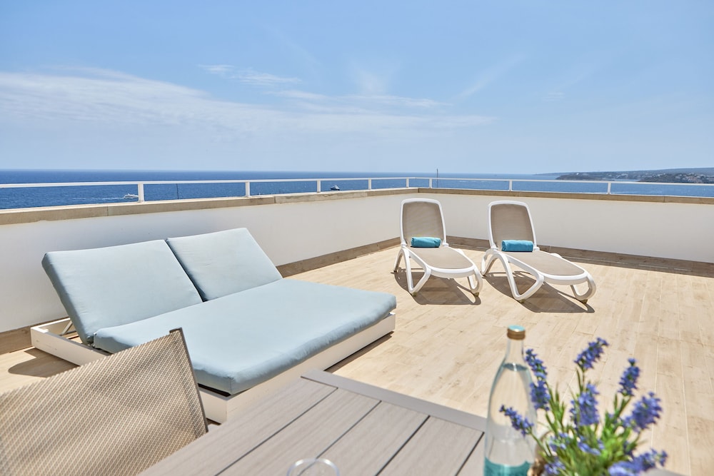 Deluxe Suite, Terrace, Sea View (2 Adults) photo 2