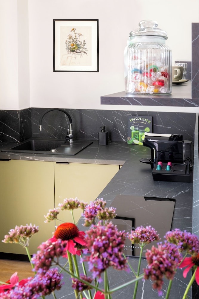 Premium Apartment - Photo 10
