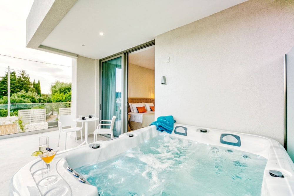 Honeymoon Double Room - Photo 1