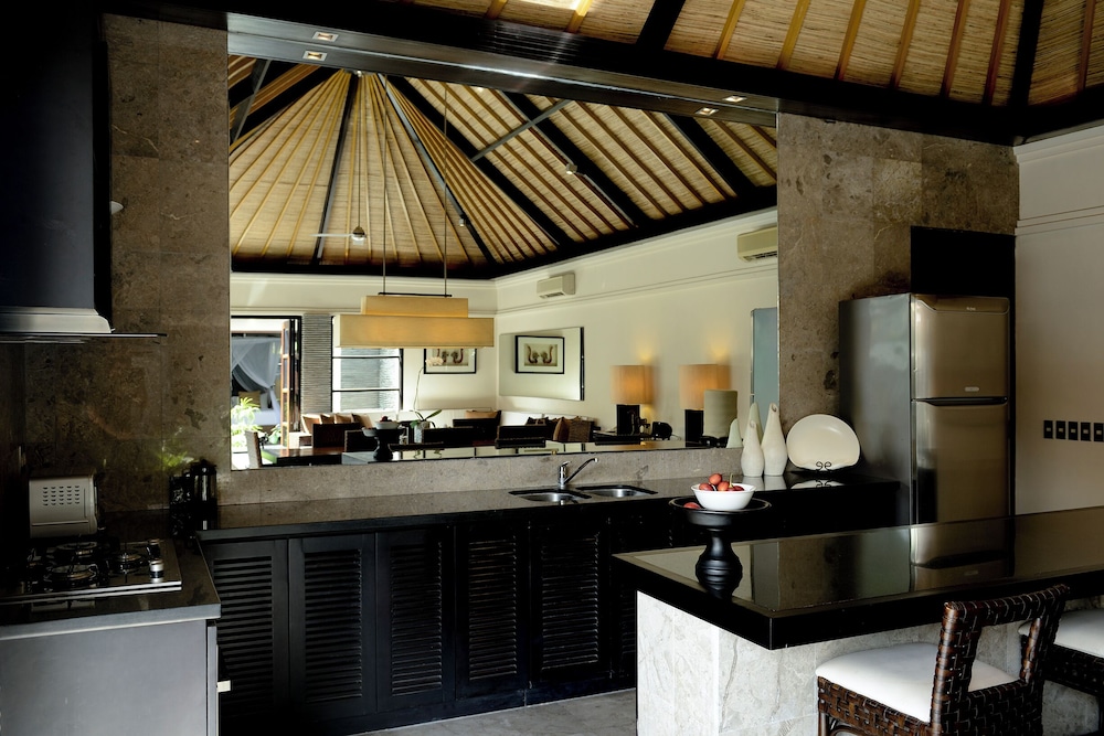 Presidential Villa, 4 Bedrooms - Photo 2