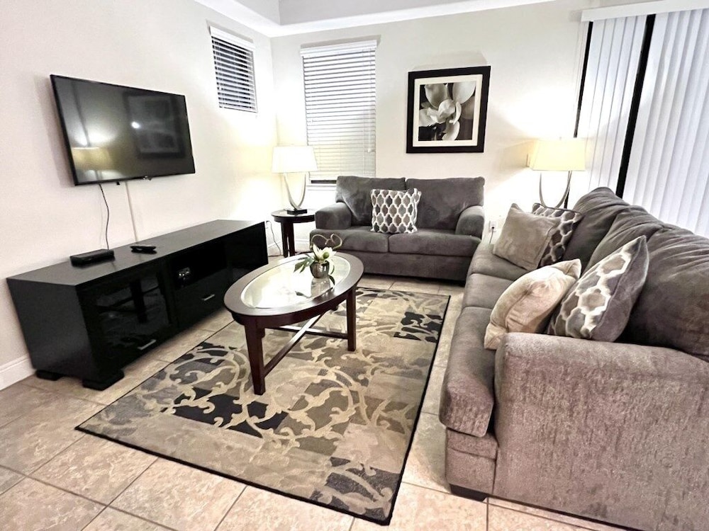 Townhome, 4 Bedrooms