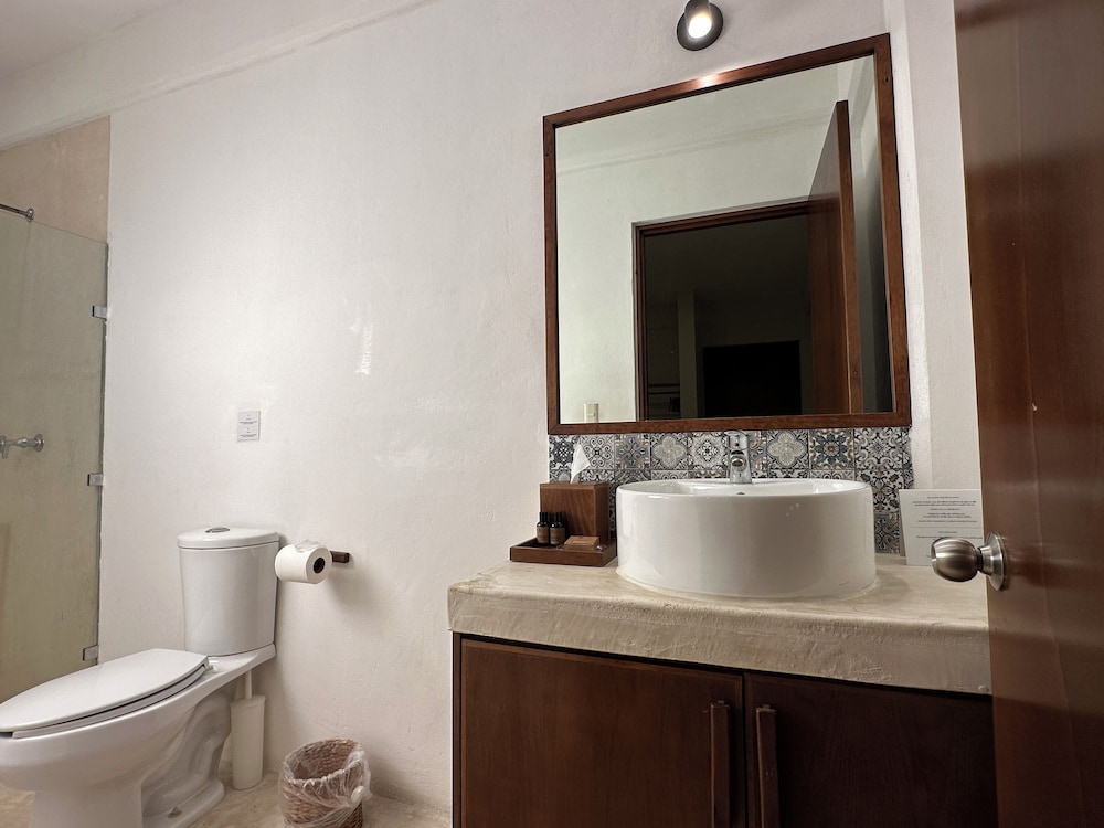 Superior Room - Photo 12