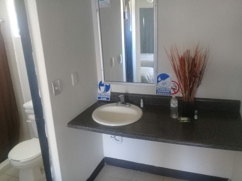 Quadruple Room, Ocean View photo 3