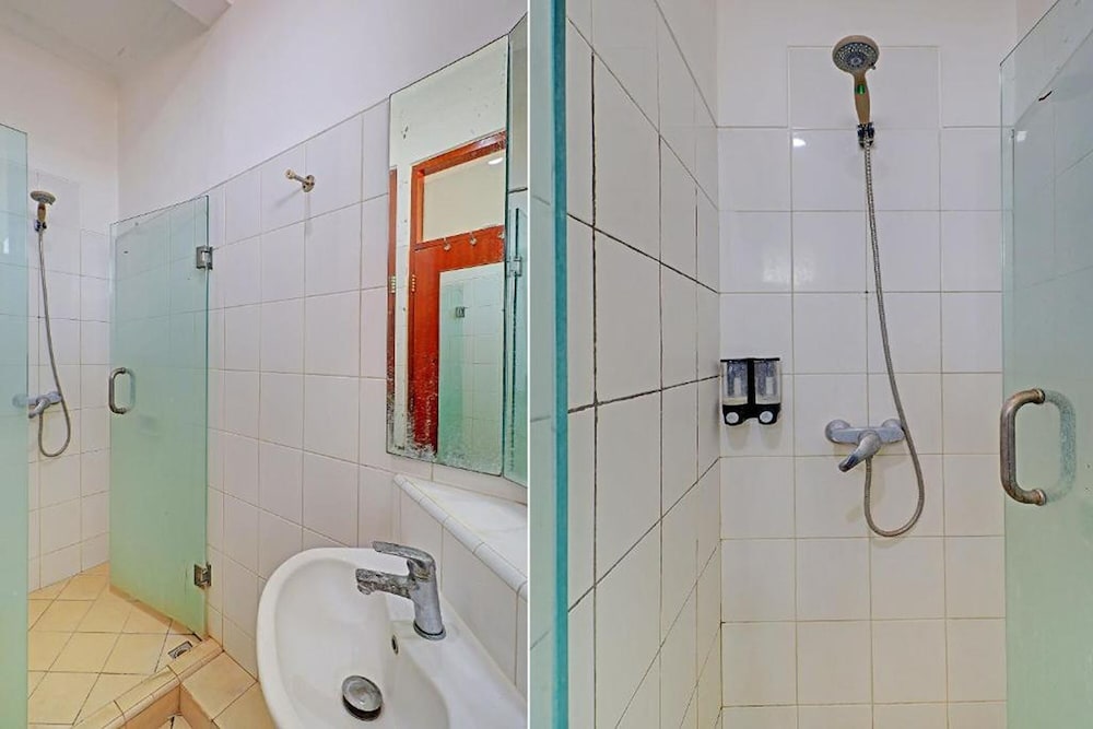 Standard Double Room with City View - Photo 7