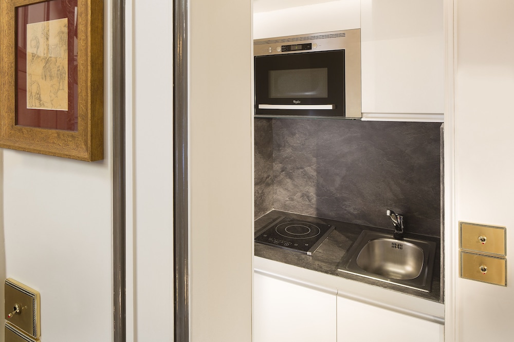 Suite, Kitchenette photo 3