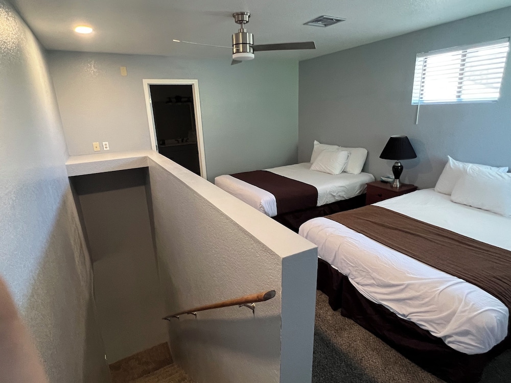 Luxury Apartment photo 2