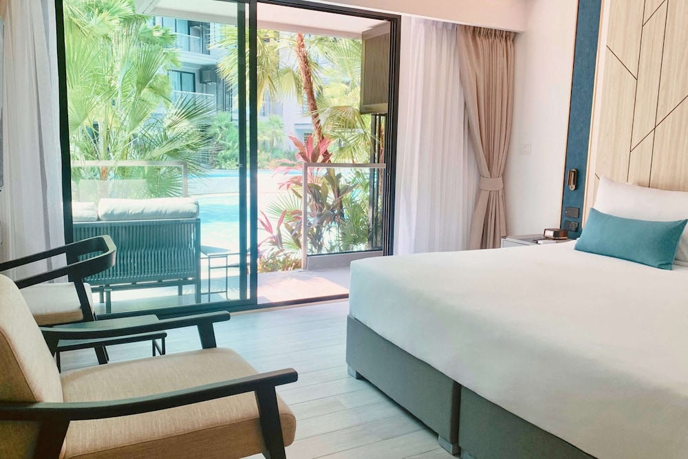 Deluxe Room, 1 Double Bed, Terrace (Pool) - Photo 5