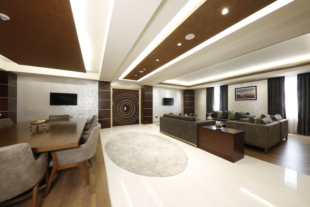Presidential Suite photo 2