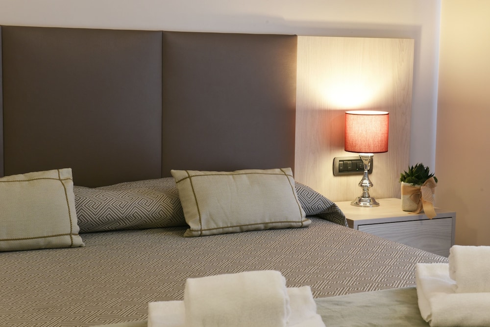 Double Room Single Use, Terrace, Lake View
