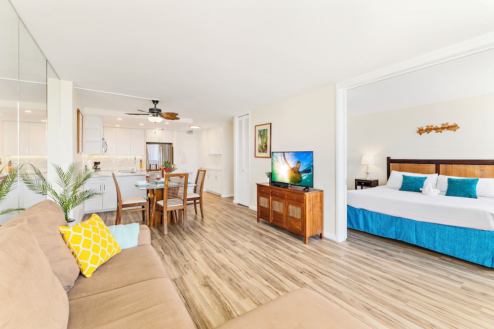 Ocean View 1BR at Ilikai Marina: Apartment, 1 Bedroom, Ocean View (Ilikai Marina (0124)) photo