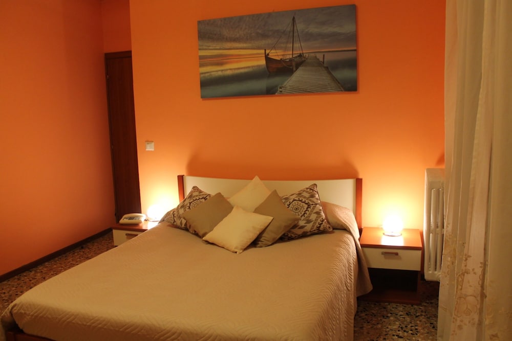 Triple Room, Air conditioning, Lake View photo 1