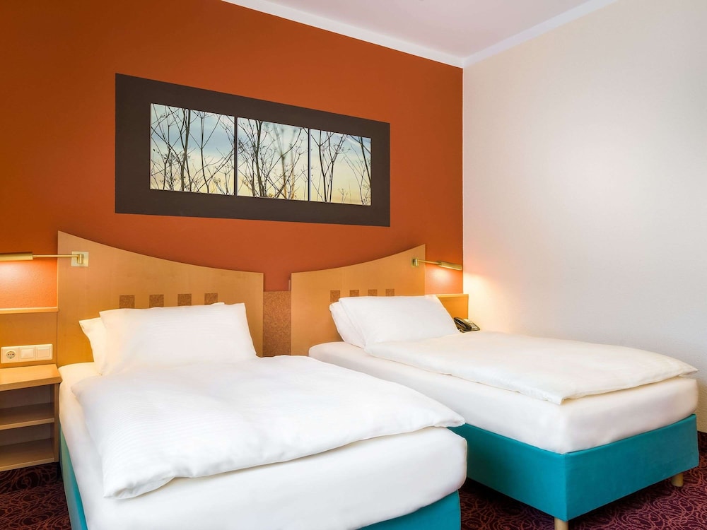 Standard Room, 2 Twin Beds - Photo 3