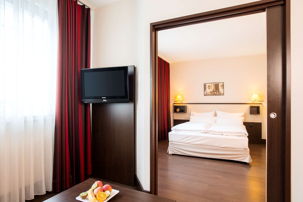 Superior Room (Extra Bed 3 adults)