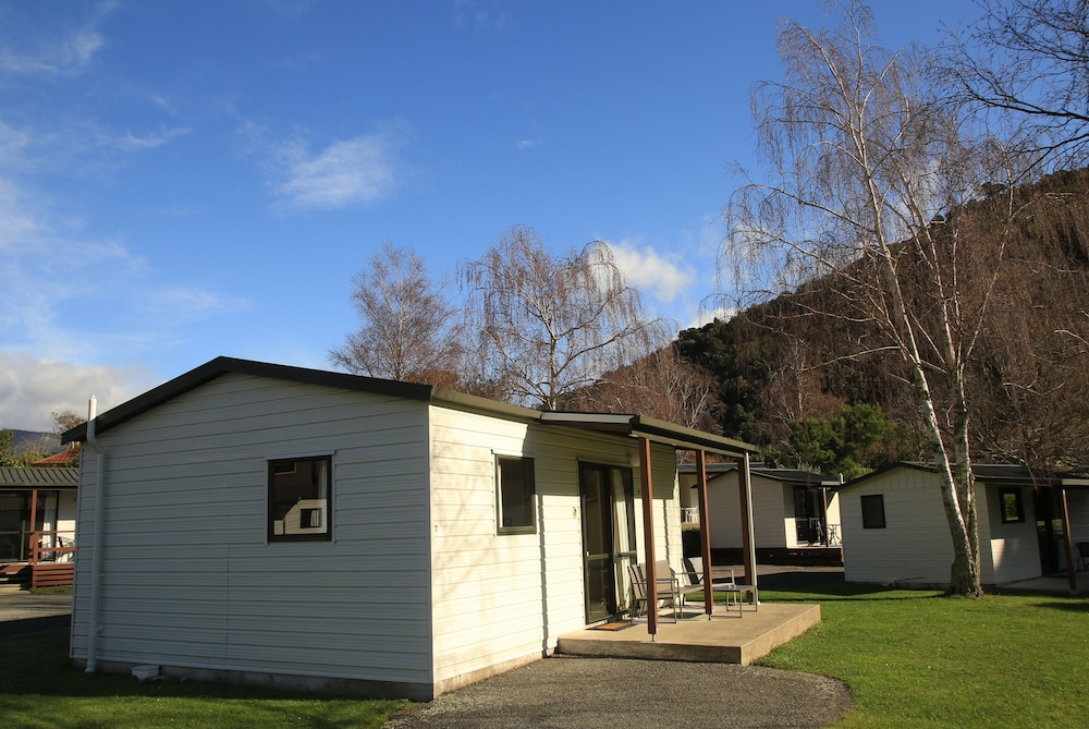 Family Suite, 1 Bedroom, Non Smoking, Kitchen (Self contained family unit - 4 people) photo 1