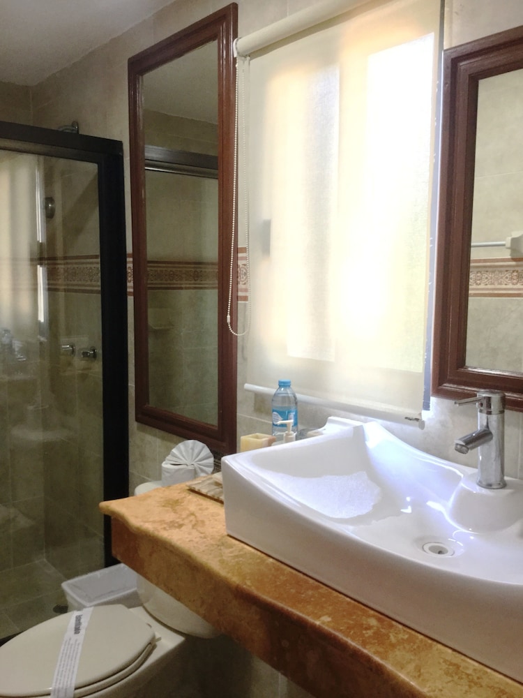 Standard Plus Room - Photo 10