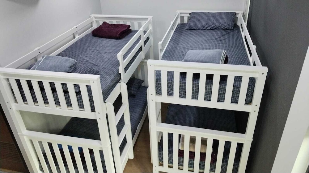 Superior Quadruple Room, City View photo 1