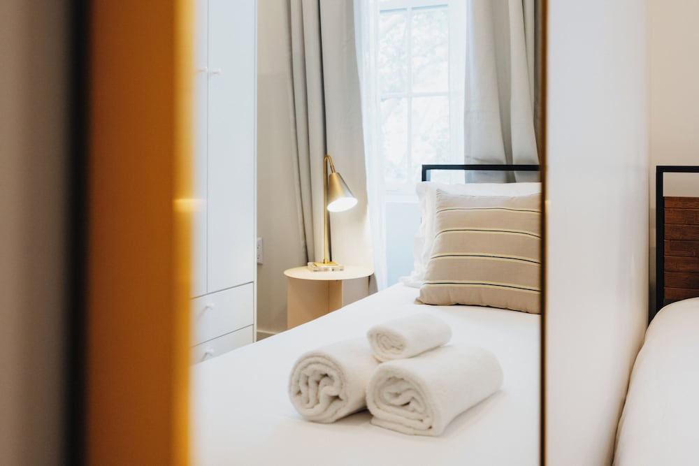 Basic Single Room, 1 Twin Bed, Shared Bathroom photo 1