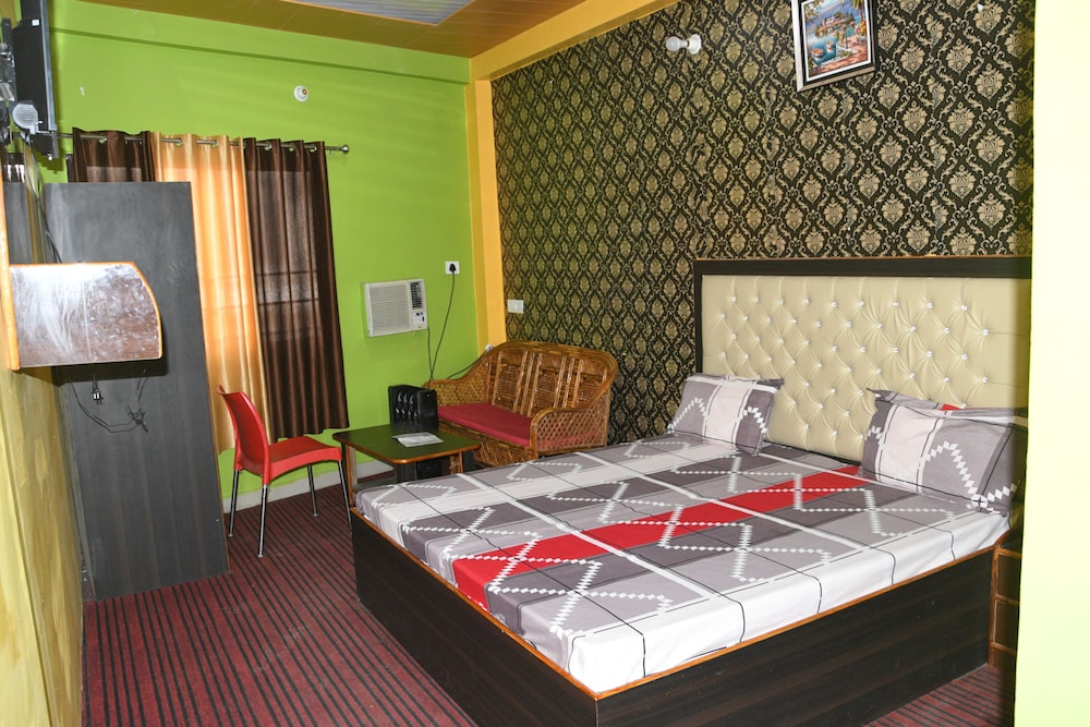 Deluxe Room - Photo 9