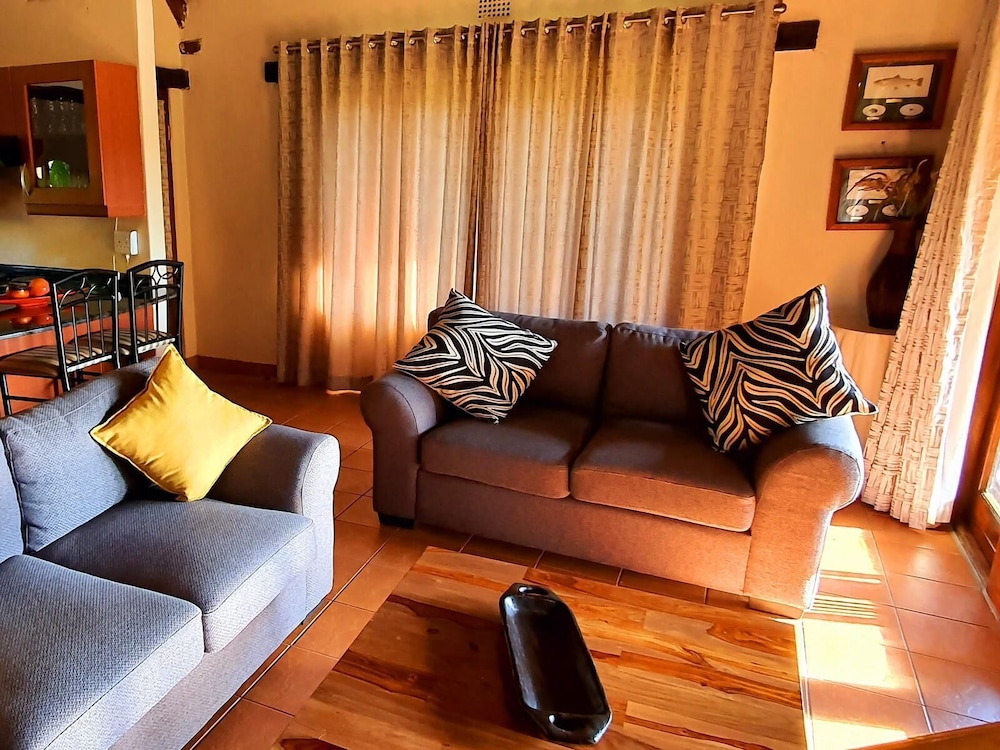 Honeymoon Cottage photo 2