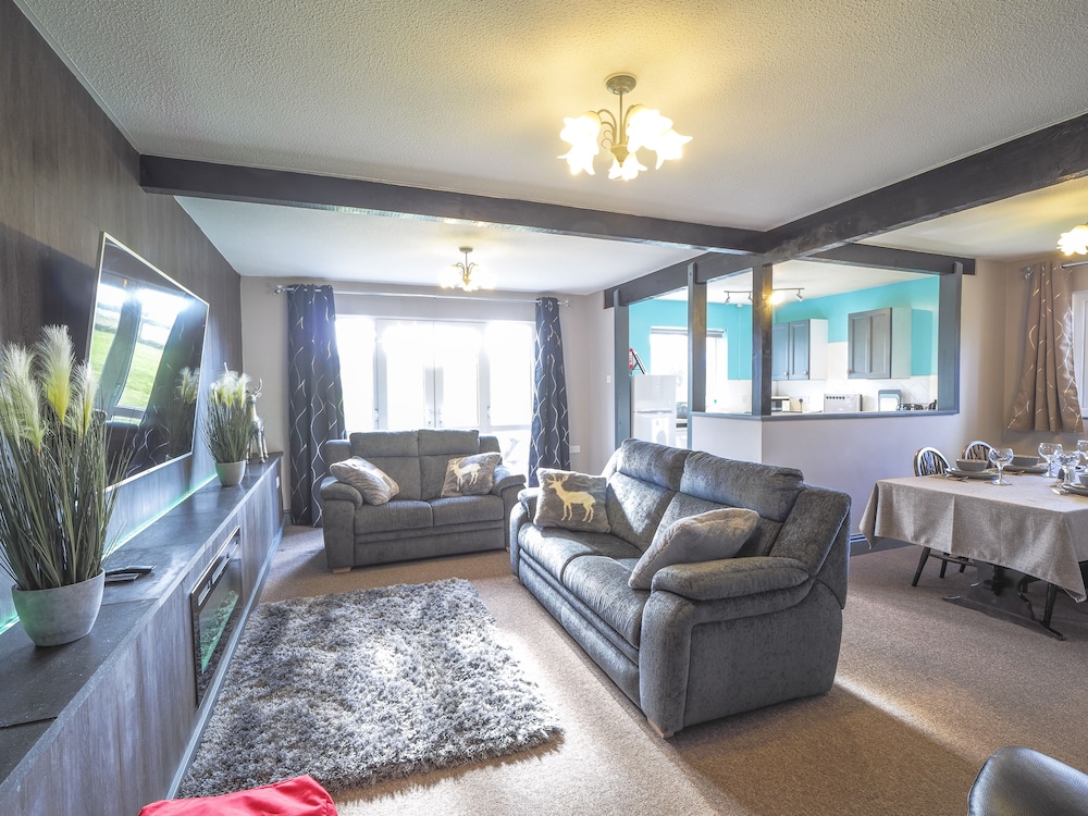 Trenewydd Farm Holiday Cottages, Photo 5