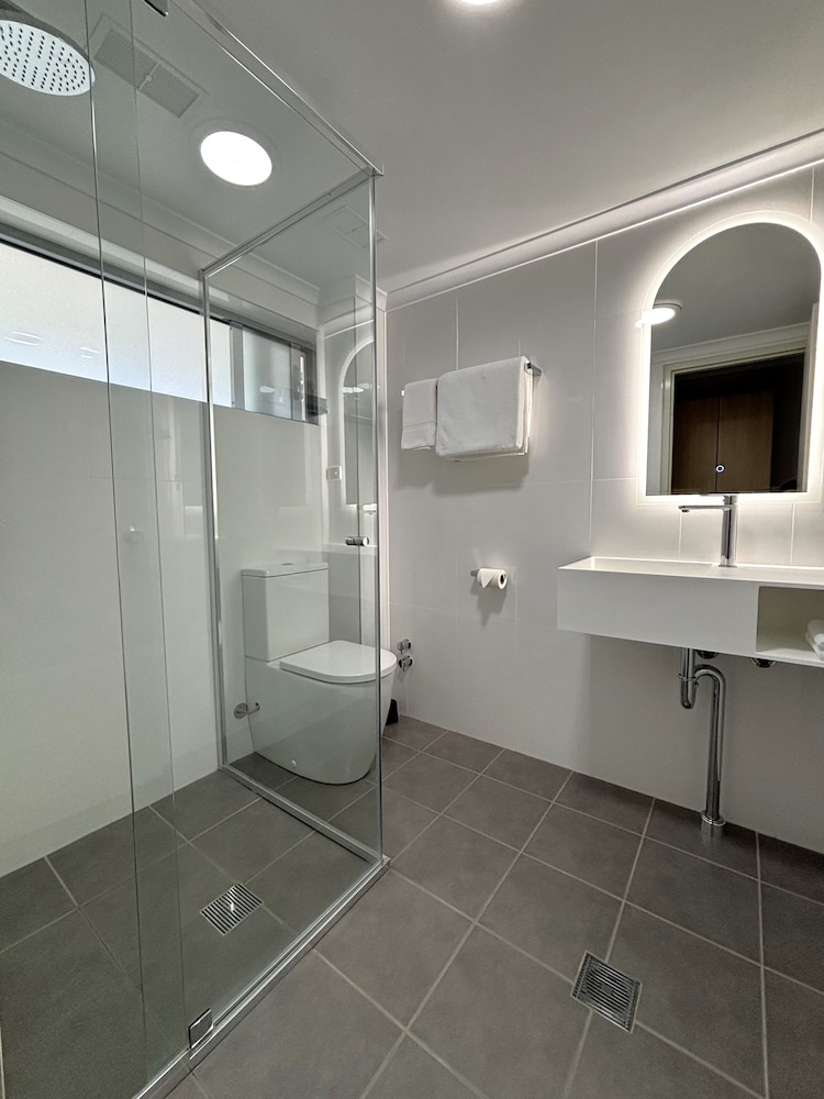 Executive Room - Photo 2