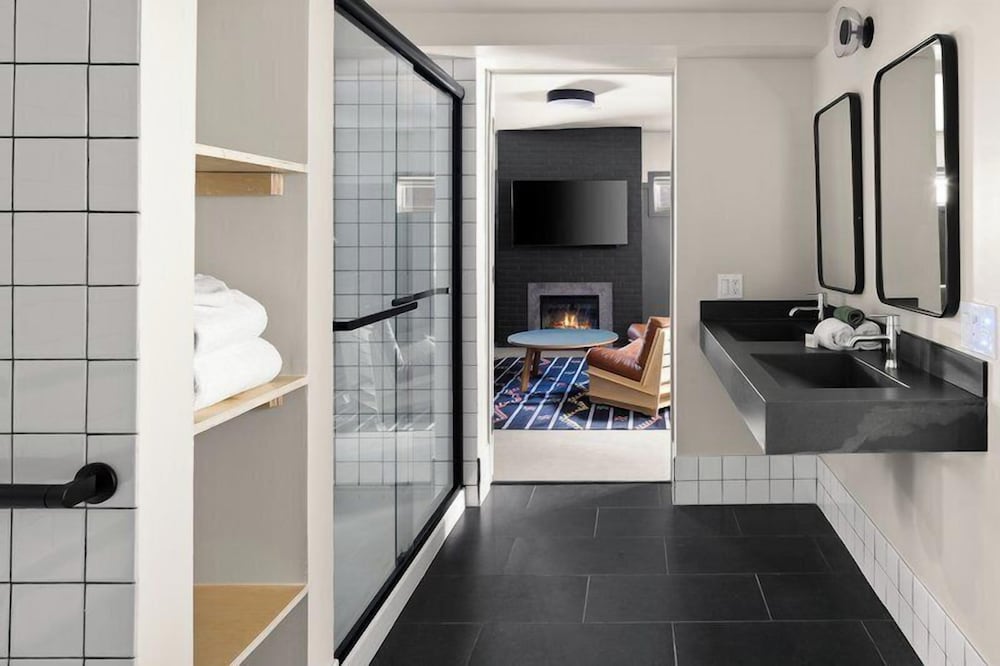 The Coachman Hotel, Billede 3
