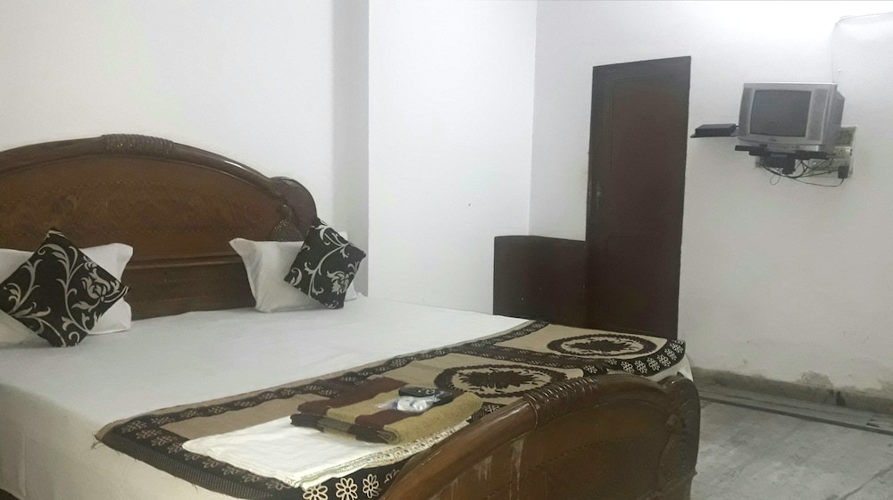 Basic Double Room, 1 Double Bed photo 1