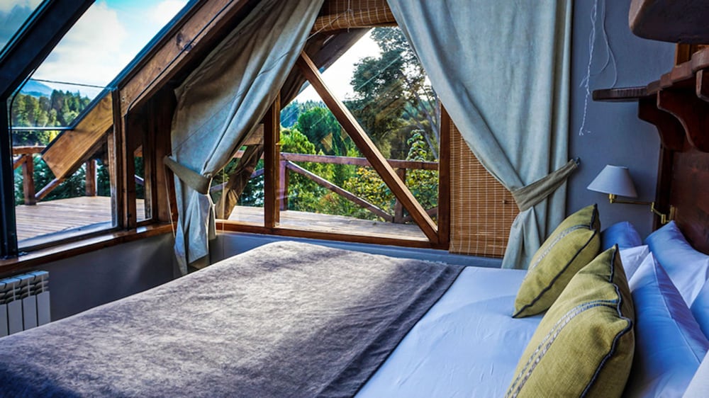 Loft, Lake View